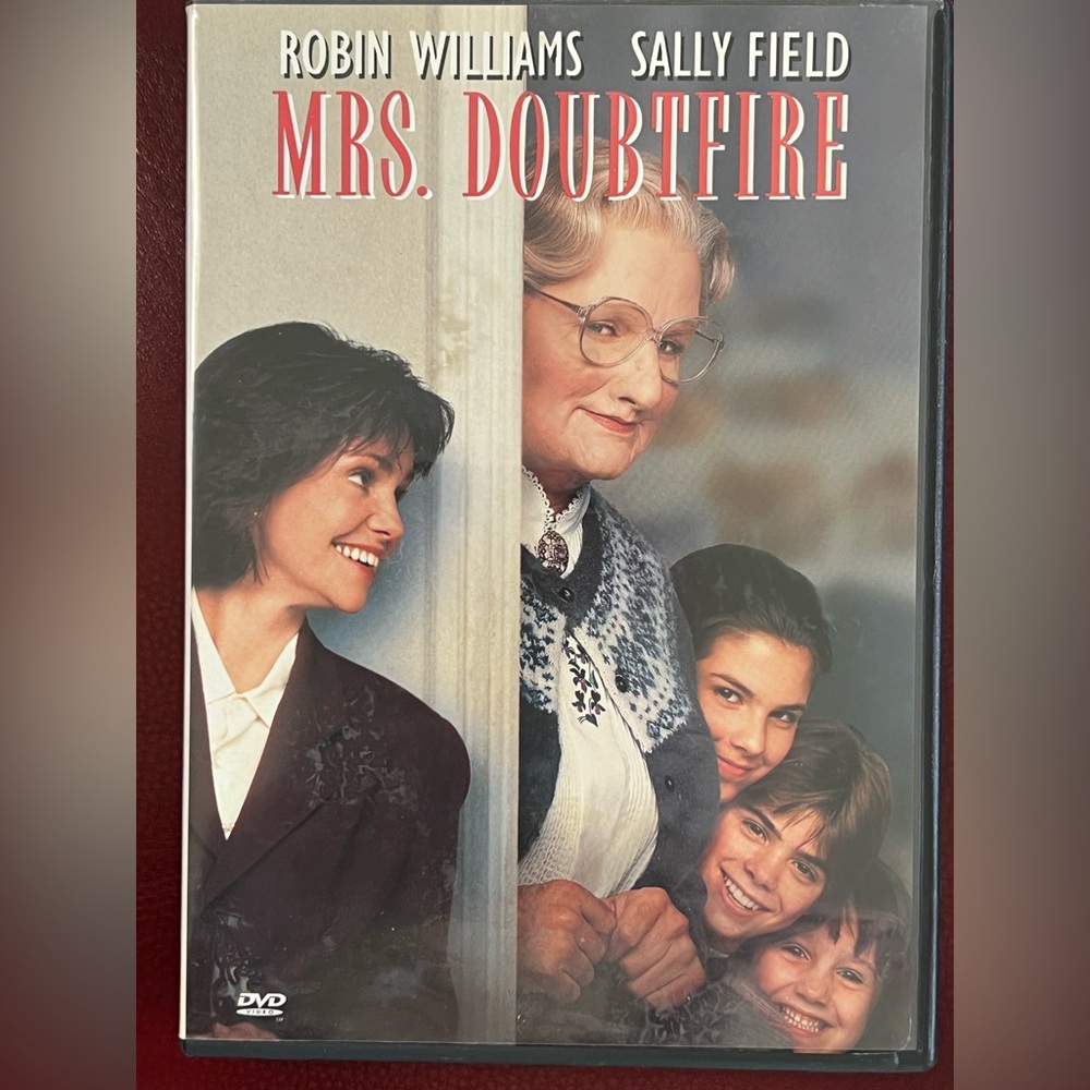 Mrs. Doubtfire DVD Widescreen with Robin Williams and Sally Field